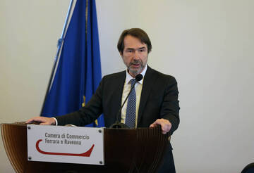 Digichamps: progetto per formare gratuitamente giovani diplomati disoccupati
