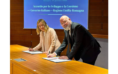 Immagine: Foto_FondiFsc_Firma1