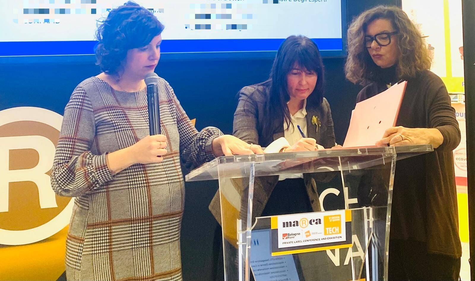 Immagine: Manifesto giustizia econ di genere_FIRMA